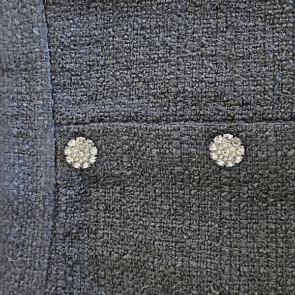 H&M skirt with lining on inside size 6 - Picture 3 of 8